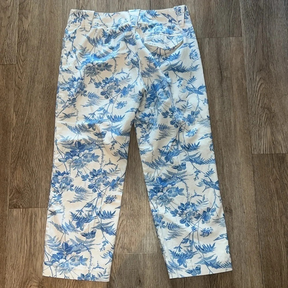 Express Stretch Nature Print Cropped Pants Garden Scene Size 5/6 - Picture 9 of 9